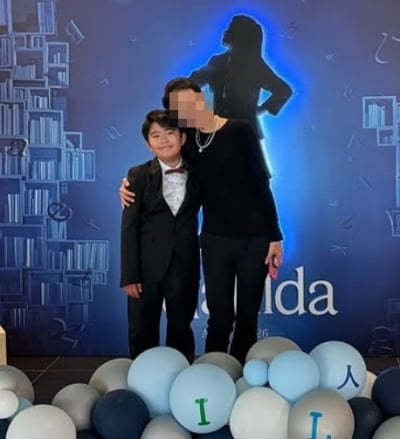 신현준 아들, 배우 꿈꾼다더니…♥12살 아내까지 의상팀으로 합류