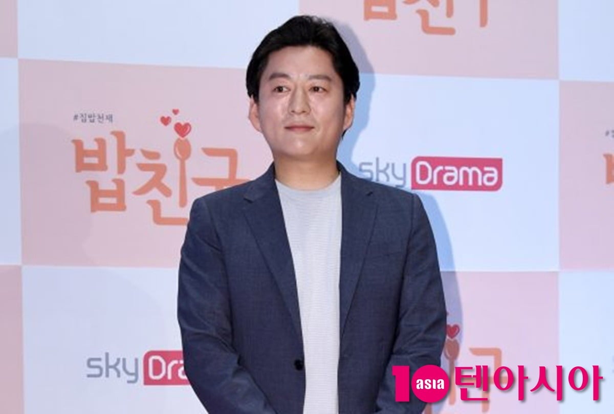 강레오 셰프가 부친상을 당했다./사진=텐아시아DB