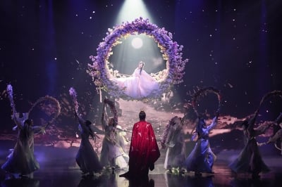 49일 만에 잠실 이동한 '몽유도원', 재정비 마쳤다는데…국립극장 때와 뭐가 달라졌을까 [TEN리뷰]