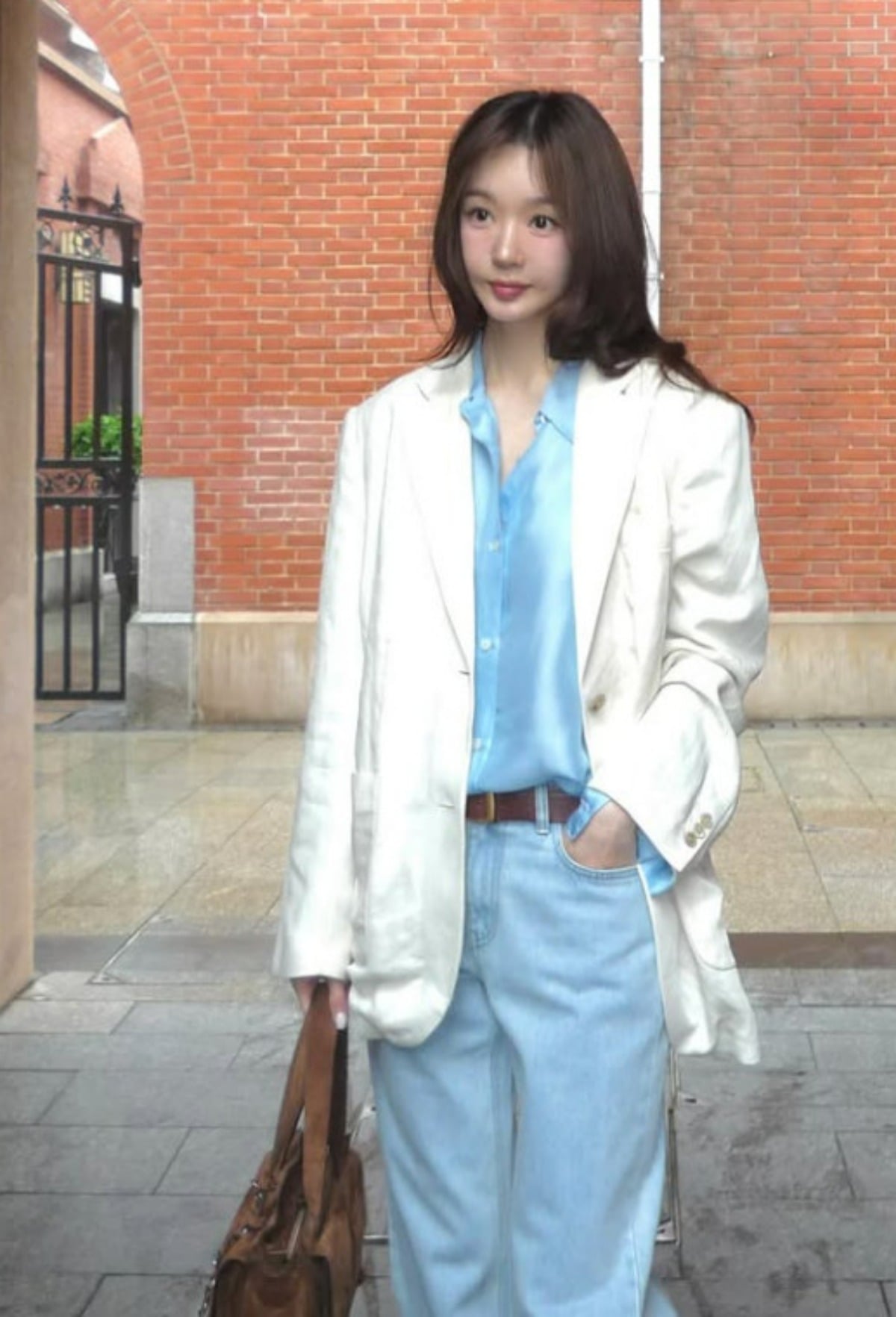 다비치 멤버 강민경이 남다른 패션 센스를 뽐내고 있다. / 사진=강민경 SNS