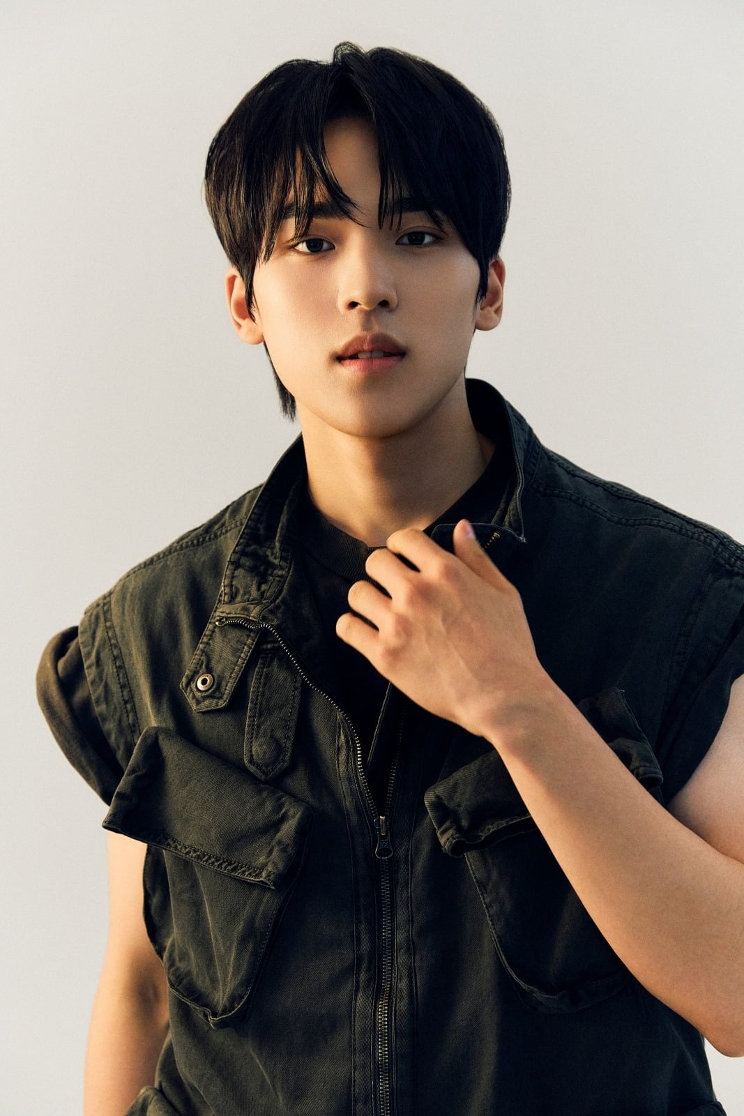 문성현이 2021년 데뷔 이후 '죽은 시인의 사회'로 연극에 처음 도전한다./사진제공=FNC엔터테인먼트