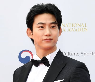 '4월 결혼' 옥택연 "10점 만점에 10점" 센스 만점 청첩장 문구 공개