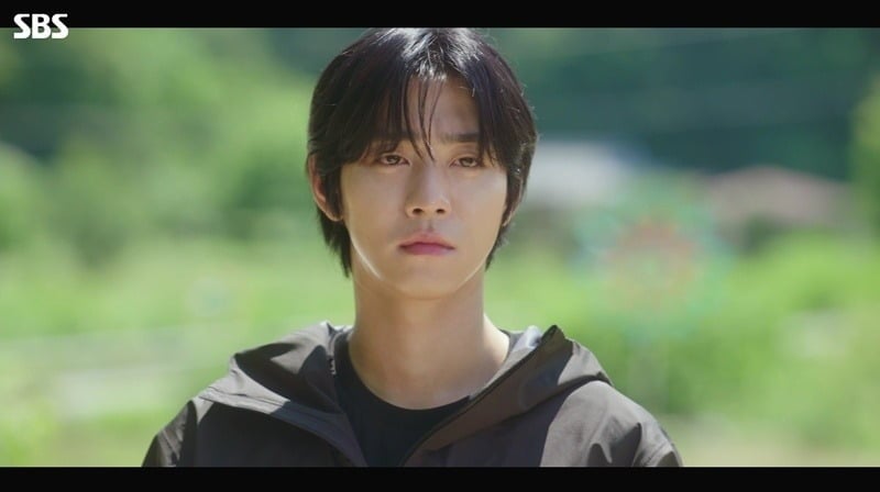 안효섭이 채원빈과 논두렁 한복판에서 제대로 맞붙으며 흥미진진한 재미를 선사했다./사진=SBS 방송 화면 캡처