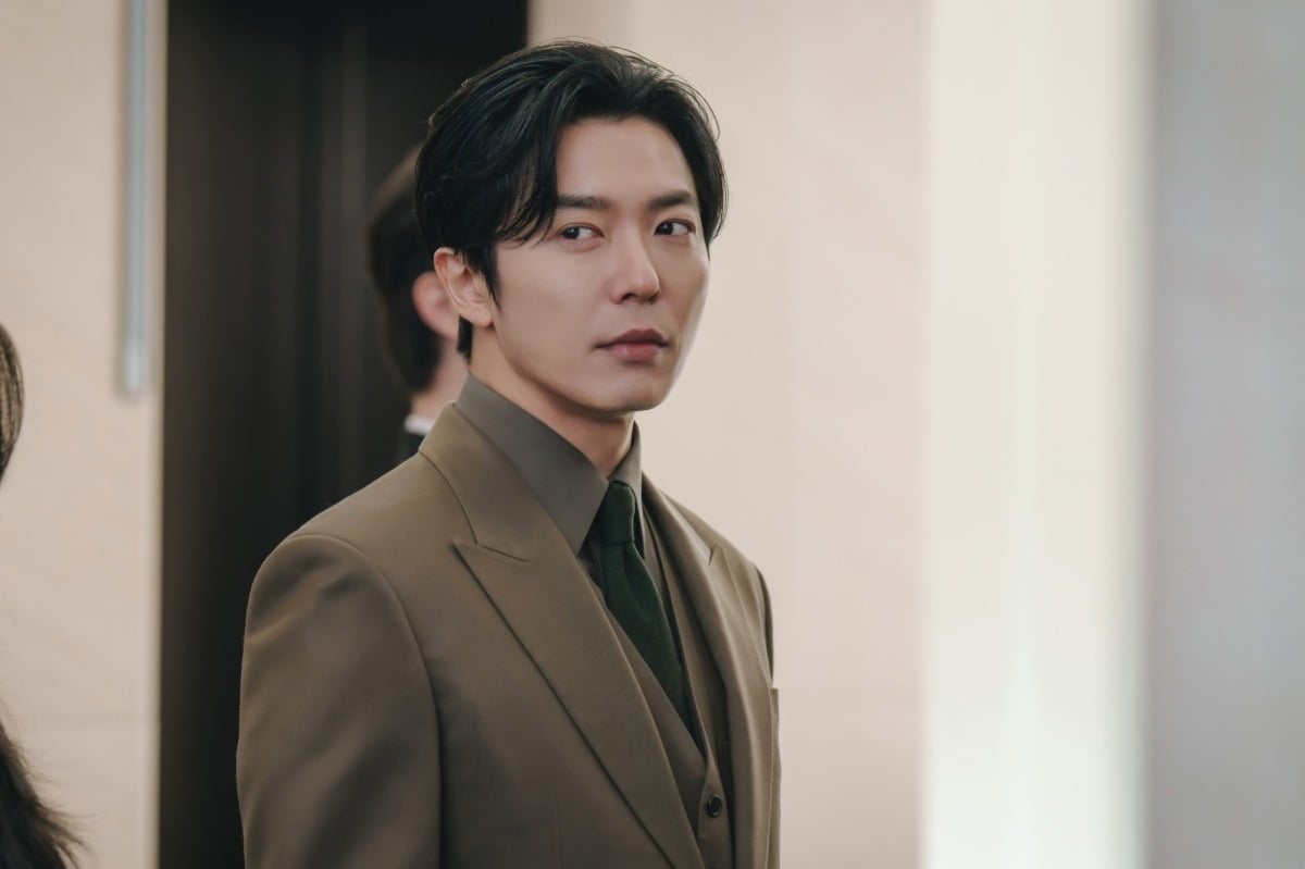 '은밀한 감사'에서 전재열 역을 맡은 배우 김재욱 / 사진제공=tvN