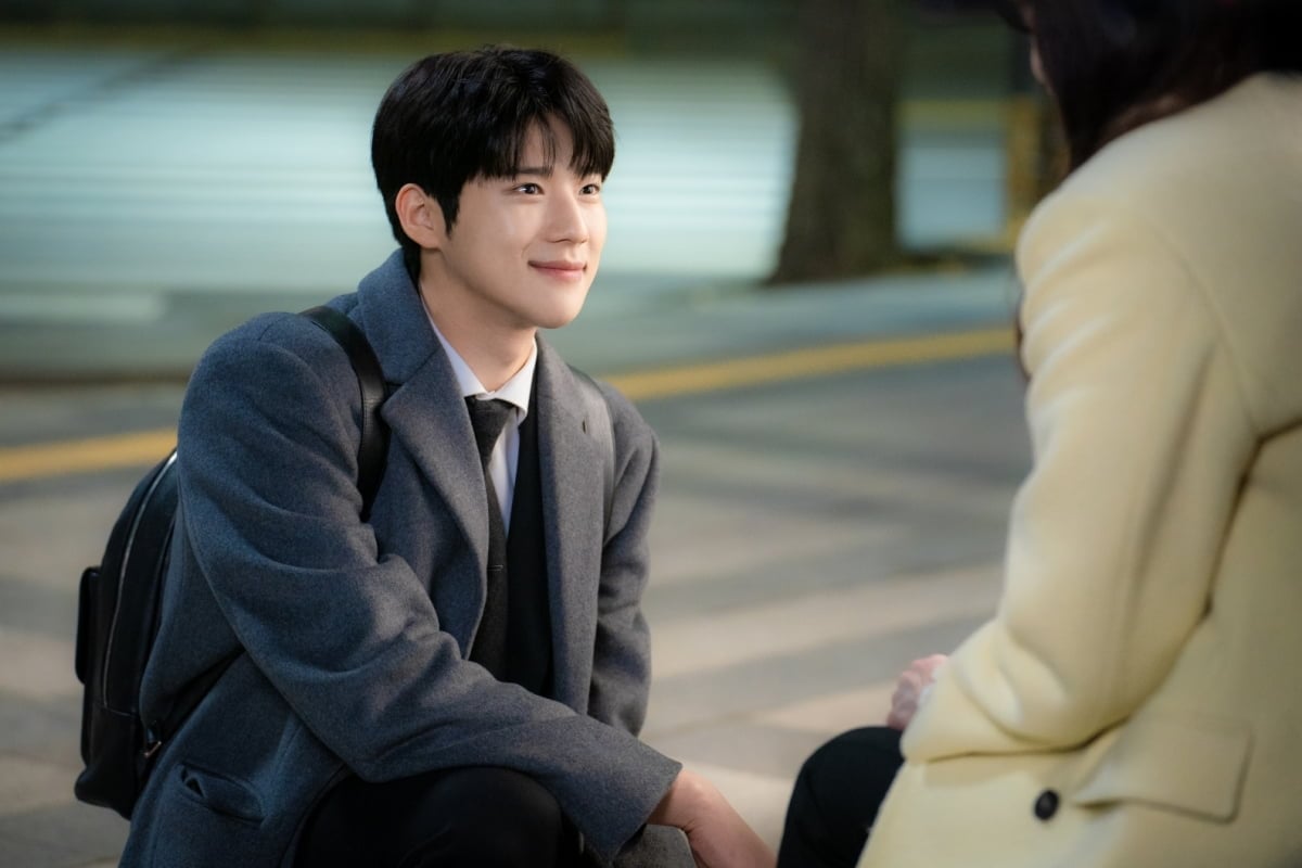  배우 문상민이 차근차근 쌓아온 연기 내공을 터뜨리며 ‘20대 대표 주연 배우’로 우뚝 섰다. / 사진=어썸이엔티, 넷플릭스, KBS 2TV, 어썸이엔티, 쿠팡플레이, tvN 