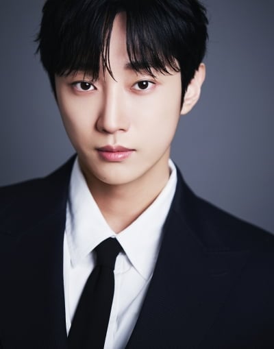 [공식] 'B1A4 출신' 진영, 기다리던 벅찬 소식 전했다…15주년 맞이해 스크린 복귀 ('쇼타씨의')