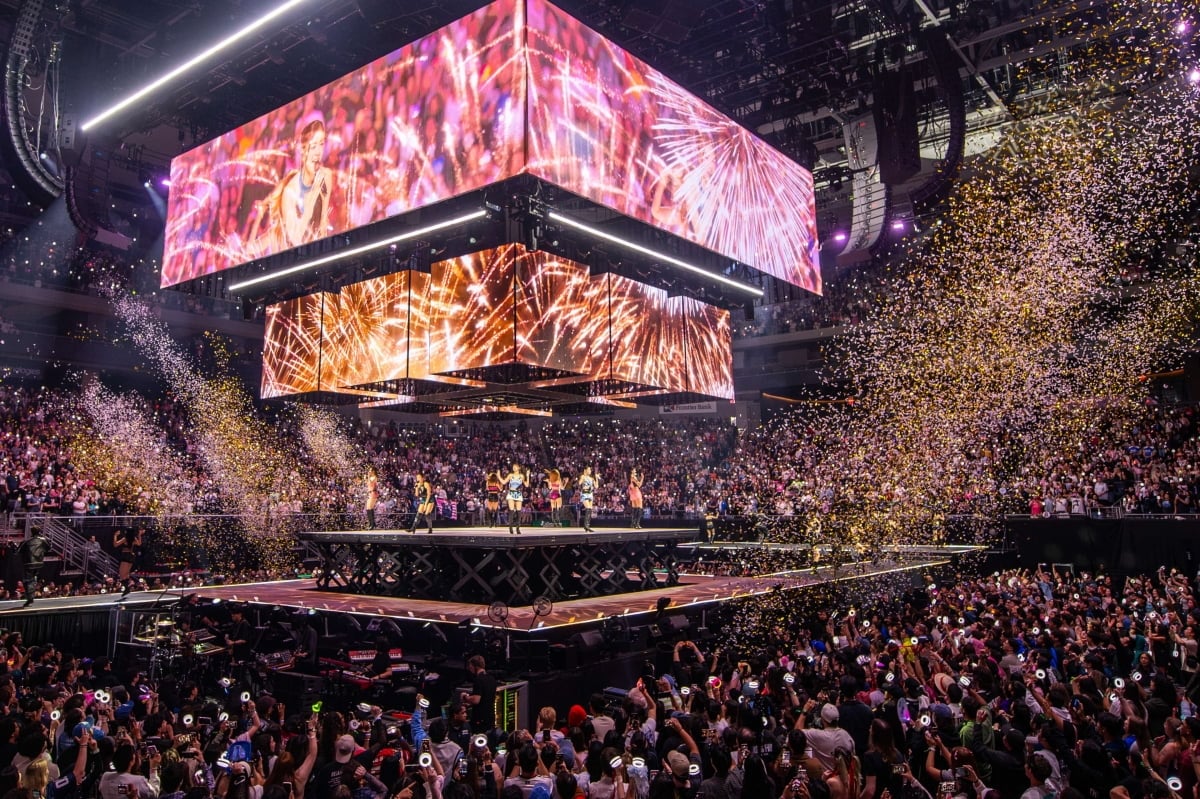 트와이스 월드투어 'THIS IS FOR' 미국 오스틴 공연 이미지 (2) (사진- David Brendan Hall)