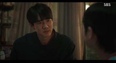 유연석, 아이유♥변우석 공세 뚫고 시청률 소폭 상승…父 최원영 대면 '충격' 엔딩 ('신이랑')