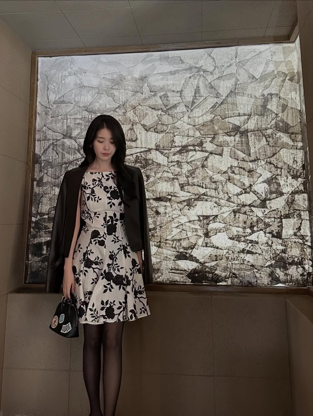 '♥이종석' 질투하겠네…'대군부인' 아이유, '♥변우석'과 투샷 공개