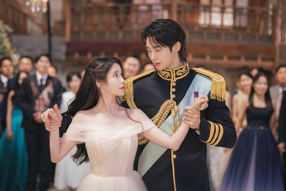 아이유와 변우석의 동화 같은 파티가 시작된다./사진제공=MBC