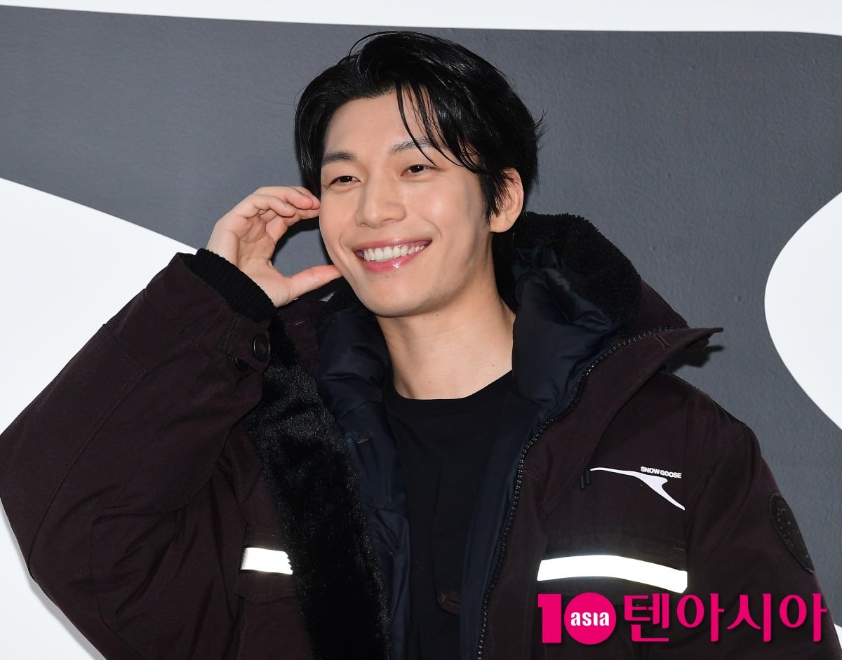 배우 위하준이 공식 행사에 참석해 포즈를 취하고 있다./사진=텐아시아DB