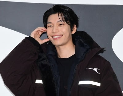 위하준, 충격 요법으로 한 달 만에 7kg 감량 성공…¨어느 순간 턱 사라졌더라" ('세이렌')[인터뷰]