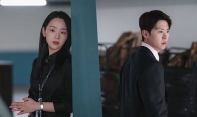 '사내 불륜' 잡은 신혜선, 이번에는 주차장이다…공명과 잠입 수사 ('은밀한 감사')