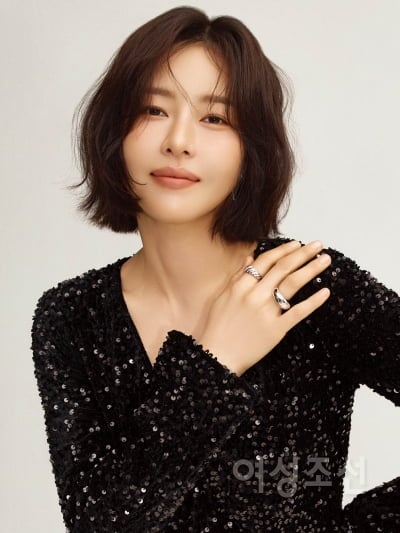 "여배우가 계좌로 돈 쏴줘" 미담 터졌던 여배우, 결국 속내 밝혔다 "성격 정말 많이 달라져" [화보]