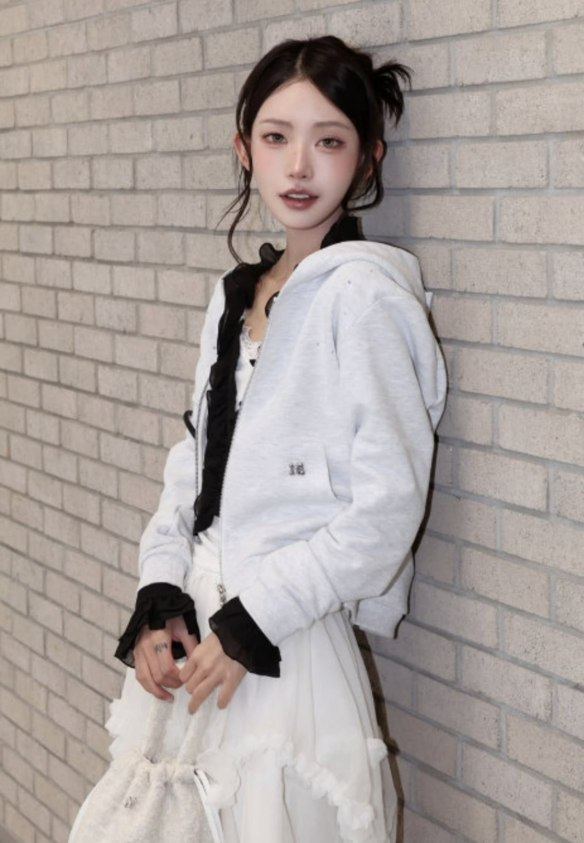 고(故) 최진실 딸 최준희가 포즈를 취하고 있다. / 사진=최준희 SNS