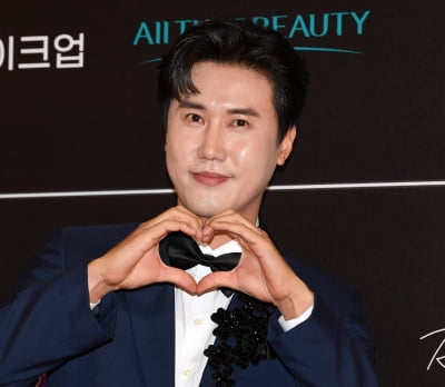 シンソン、KBS1『6時私の故郷』で故郷愛とユニークなバラエティ感を披露