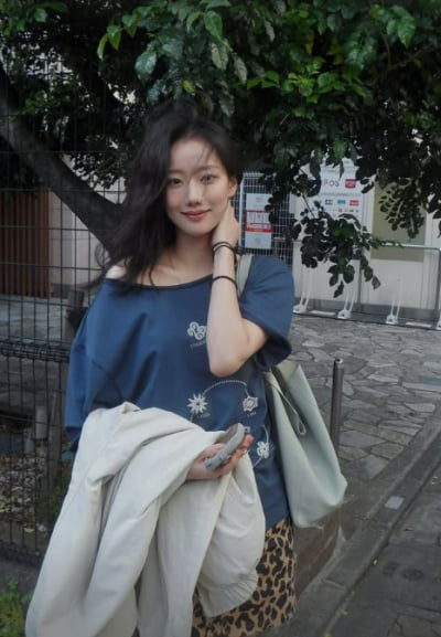 '축구선수와 열애설' 이나은, 6.1 지진 발생했는데…휴식기 중 '日 체류' 인증