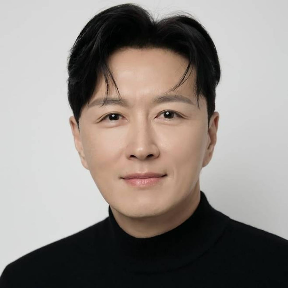 배우 진태현이 2년 넘게 출연했던 프로그램에서 하차한다는 소식을 전햤다. / 사진=진태현 SNS