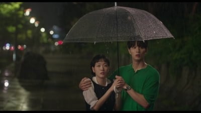 ティービングオリジナル『ユミの細胞たち シーズン3』、キム・ジェウォンがキム・ゴウンに告白！視聴者の心拍数を上げる展開