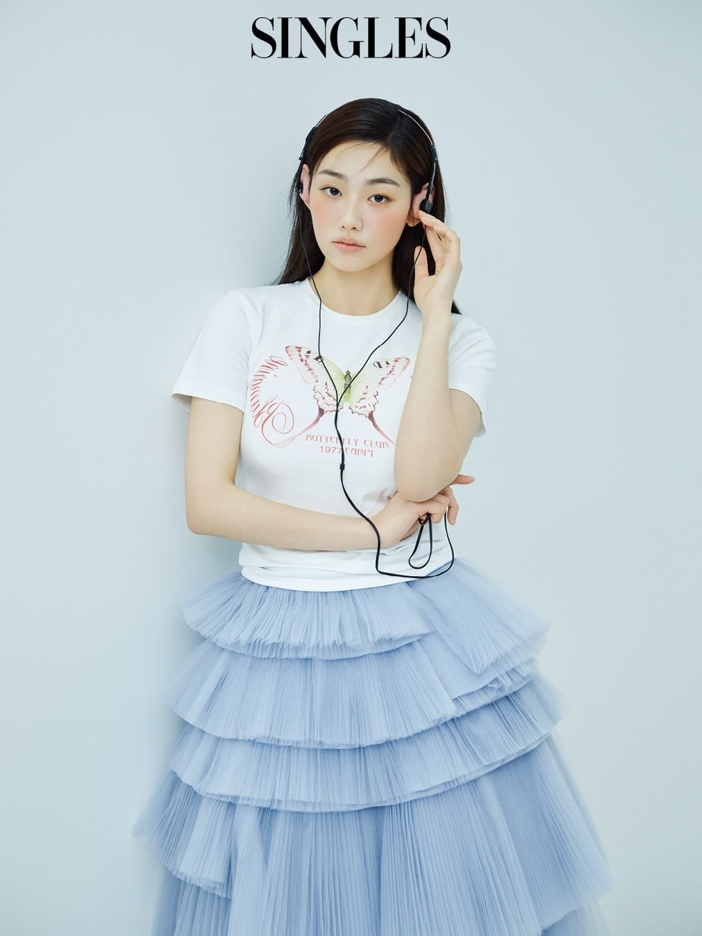 강미나의 화보와 인터뷰가 공개 됐다./사진제공=싱글즈