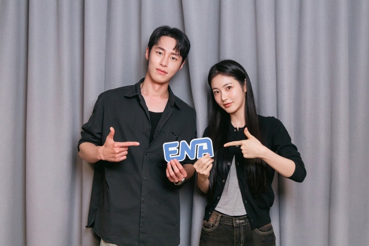 '닥터 섬보이' 이재욱, 신예은, 홍민기, 이수경, 김윤우가 행복을 처방할 메디컬 휴먼 로맨스의 탄생을 예고했다./사진제공=ENA