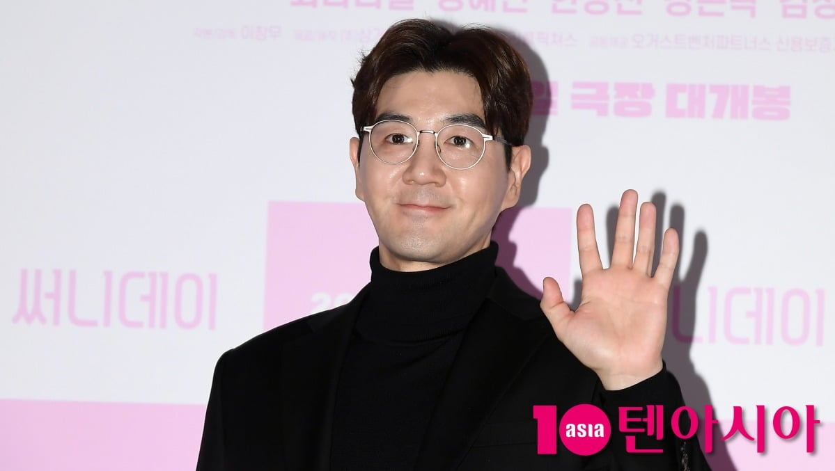 배우 한상진이 포즈를 취하고 있다 / 사진=텐아시아 DB