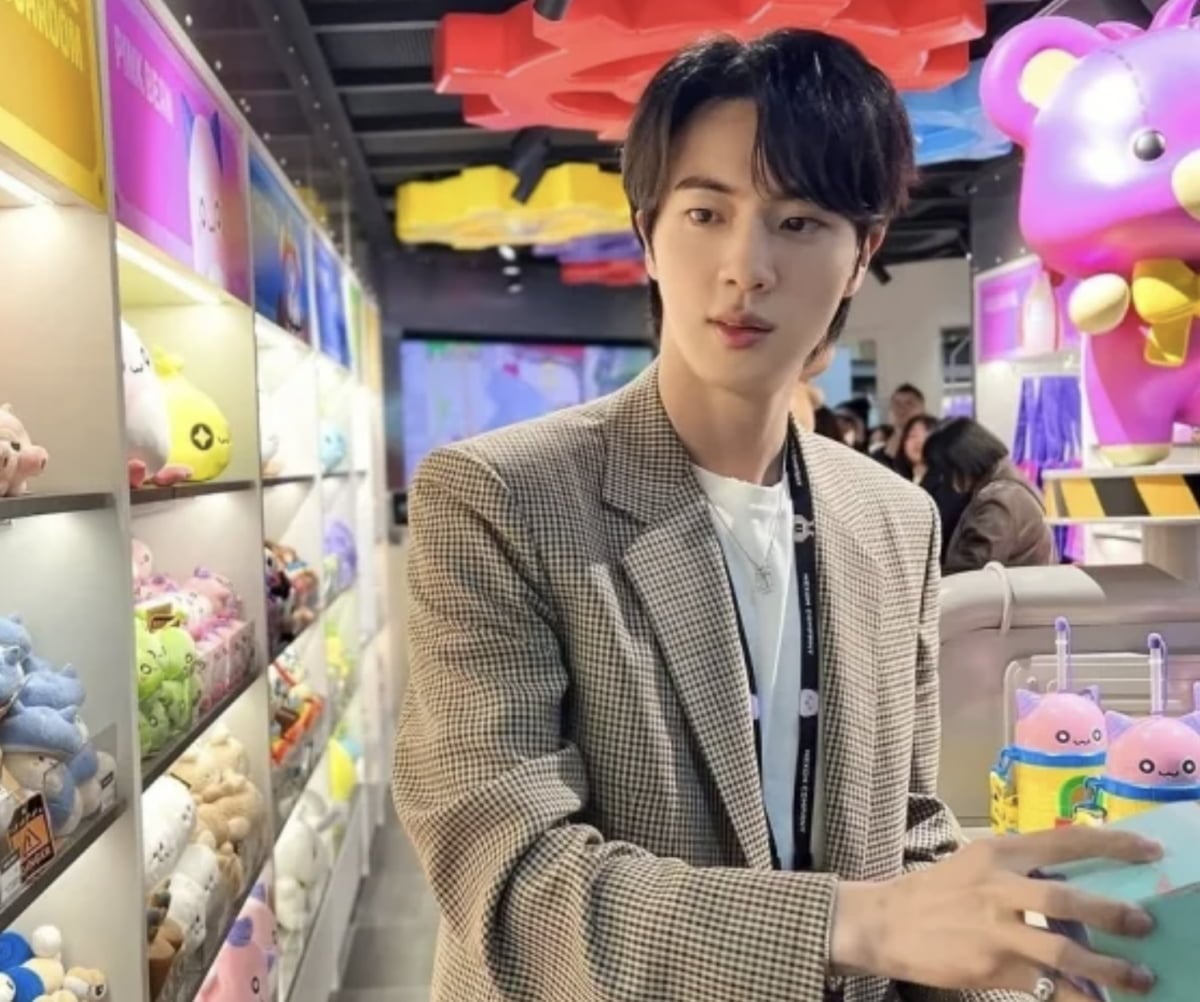 사진=그룹 방탄소년단 진 SNS