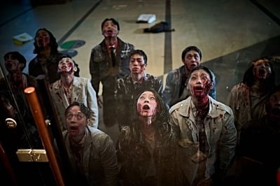 이런 좀비는 처음이야…'군체' 새로운 종 스틸 공개