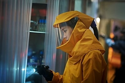 연상호표 좀비 또 본다…부산행과 반도 그리고 '군체'