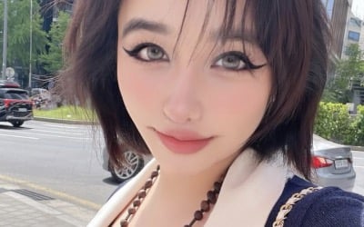 박봄, 산다라박·이민호 N차 소환 속 당당한 거리 활보…"한결 건강해보여 다행"