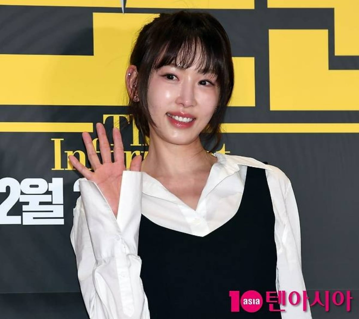 배우 강예원이 행사장에 참석해 포즈를 취하고 있다. / 사진=텐아시아 DB