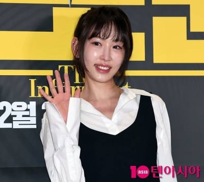 강예원, 오늘(30일) 새벽 부친상…전날 요양병원에 태블릿 거치대 설치해 드렸는데