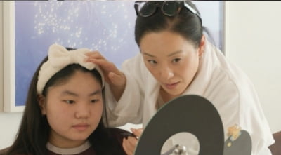 '연 매출 1350억' 정샘물, 금수저 친딸 얼굴 공개…"타사 제품이 더 좋아" 깜짝 돌직구 ('전참시')