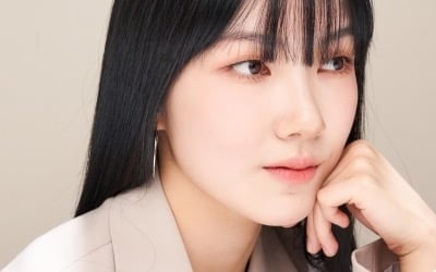 권인서, 5인조 쿠키 아이돌 '바이츠' 메인보컬 데뷔