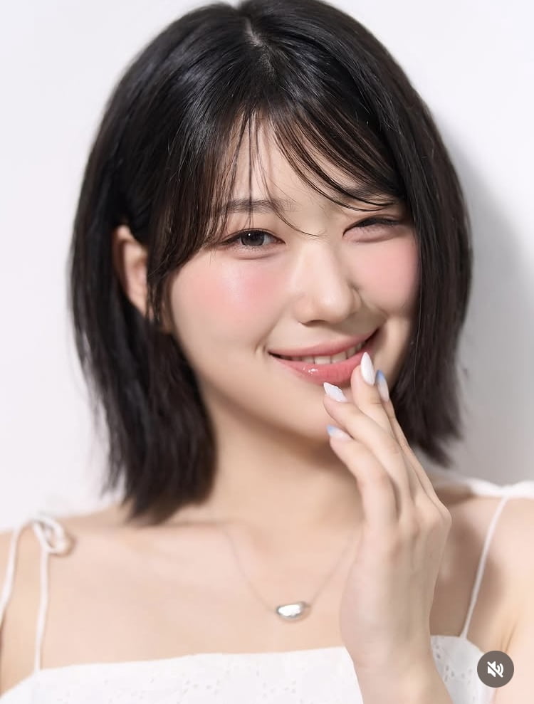 윤후 여자친구, 눈 성형 2번 했다더니…산뜻한 프로필 공개
