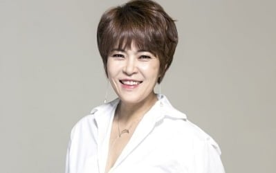 '개콘' 조혜련, '공개재판' 피고로 출석했다…죄명은 노래 수준미달죄