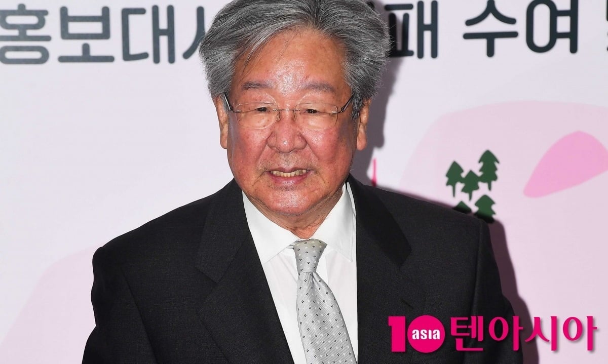 최불암이 재활 치료로 인해 다큐멘터리 촬영이 불발됐다. ./사진=텐아시아DB