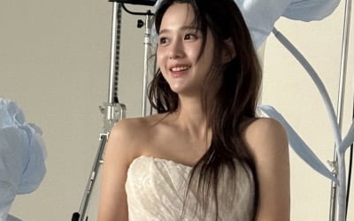 '만삭' 남보라, 자연주의 출산 한 달 앞두고 만삭 화보 공개…"콩알아 얼른 만나자"