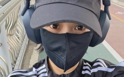 조여정, 43kg 유지 비결 '1일 1식'이라더니…한 끼가 7첩 한 상 차림