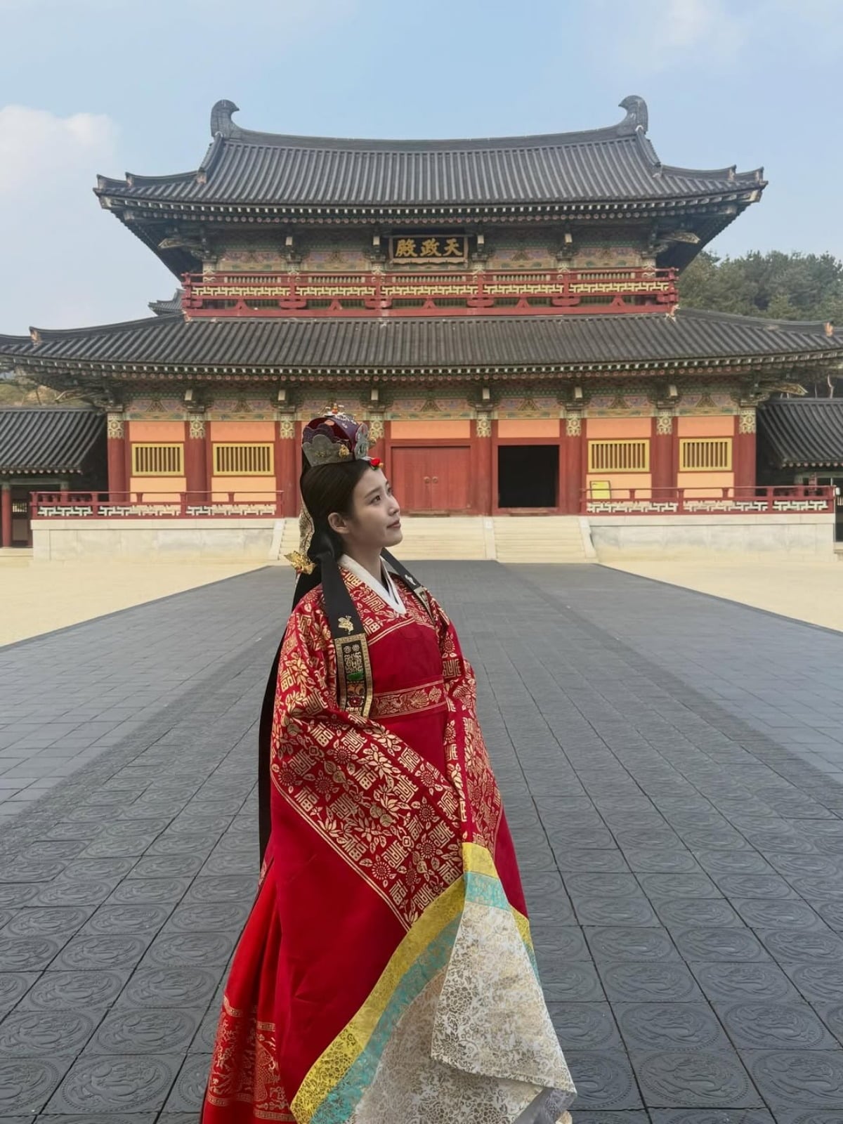 사진 = 아이유 인스타그램