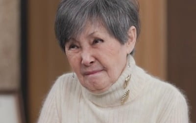 "낙태만 4번" 유명 여가수, 충격 고백했다…임신·출산 금지 계약서 폭로 ('데이앤나잇')