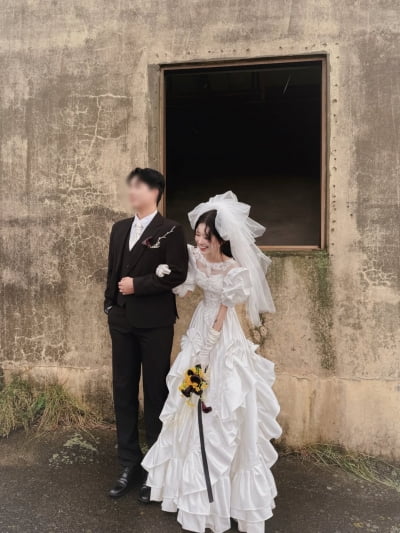 故최진실 딸 최준희, '♥11살 연상' 남편 공개했다…나이차 논란 잠재우는 비주얼