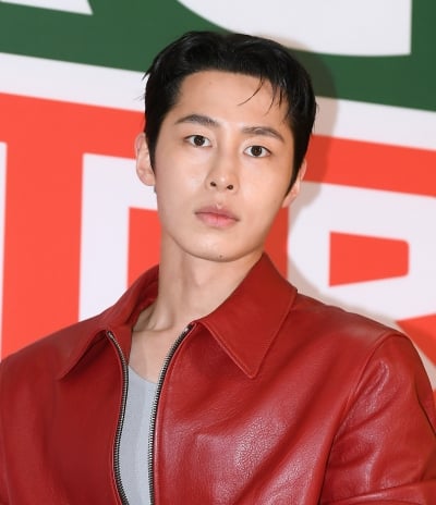 [공식] '27세' 이재욱, 5월 18일 육군 입대 확정…신예은·고민시와 호흡 후 병역 의무 이행