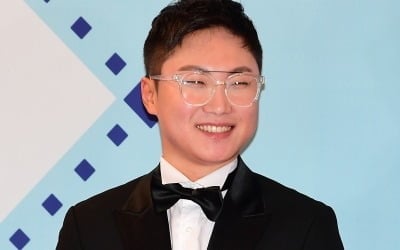 '38세' 빠니보틀, ♥열애 고백 1년 만에 기쁜 소식…"조만간 결혼해야" 깜짝 프러포즈 ('탐비')