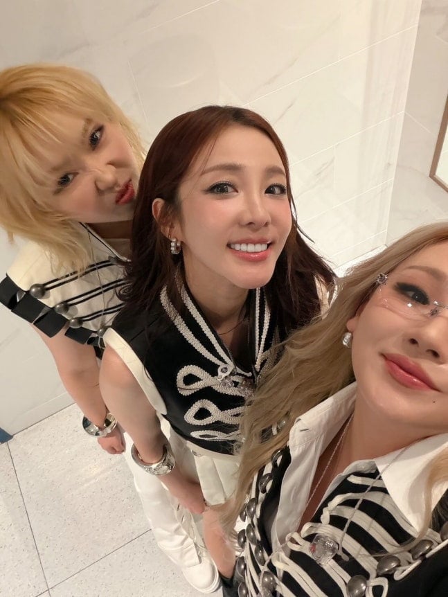투애니원 공민지, 산다라박, CL/ 사진=산다라박 SNS