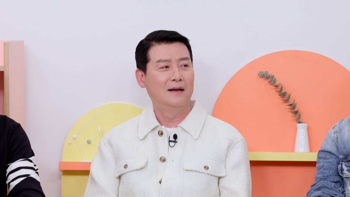홍진경이 가수 이현우의 ‘성공한 덕후’임을 고백한다. / 사진=KBS 2TV ‘옥탑방의 문제아들’
