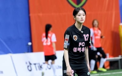 부담감에 결국 오열했다…"민폐되는 것 같아, 실력 안 늘어" 이채영, 속내 고백 ('골때녀')