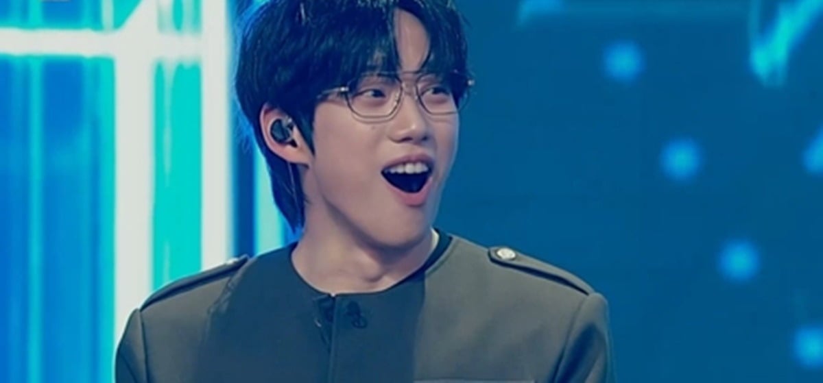 십센치가 모창 능력자들의 실력에 무릎을 꿇었다./사진제공=JTBC