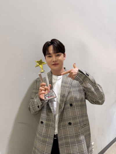 박서진, 잘 나가더니 기쁜 소식…"이렇게 좋은 상 주셔서 감사해요" [TTA-베스트송]