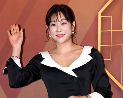 '50세 갱년기' 현영, 58kg→54kg 재감량 성공했다…"요요 왔지만 더 빠져" ('퍼라')